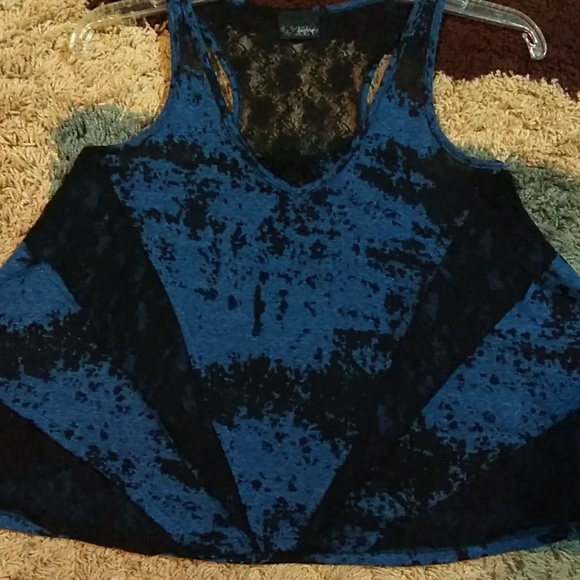 Top - Picture 3 of 4